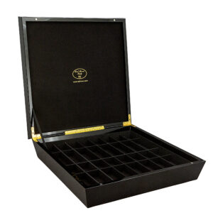 Dal Rossi Italy Black and White High Gloss Finish Angular Chess Box 20” with compartments - Image 3