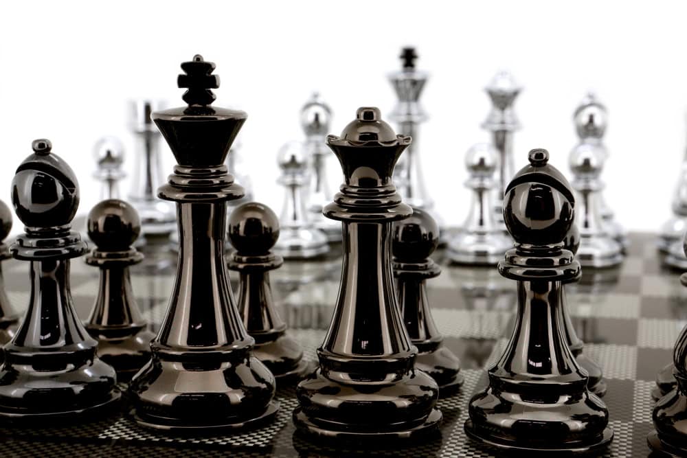 Dal Rossi Italy Silver/Titanium Chess Set on Carbon Fibre Shiny Finish Chess Box 20” with compartments