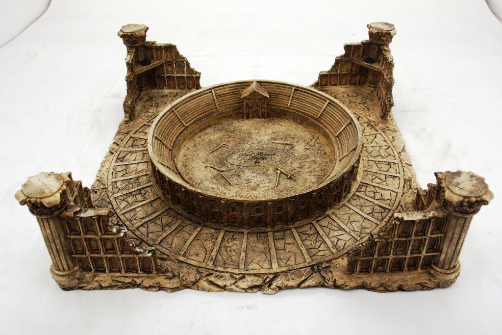 Dal Rossi Italy, Roman Colosseum Chest Set in Polyresin and Glass Board