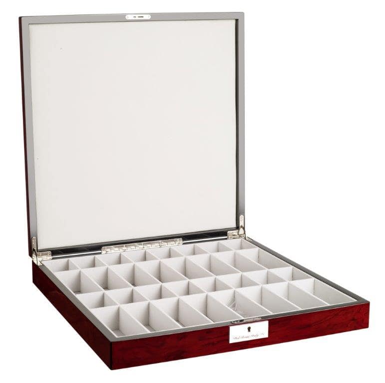 Dal Rossi Italy Chess Set Mahogany Shinny Finish20″ With Compartments, With Queens Gambit Chessmen 90mm