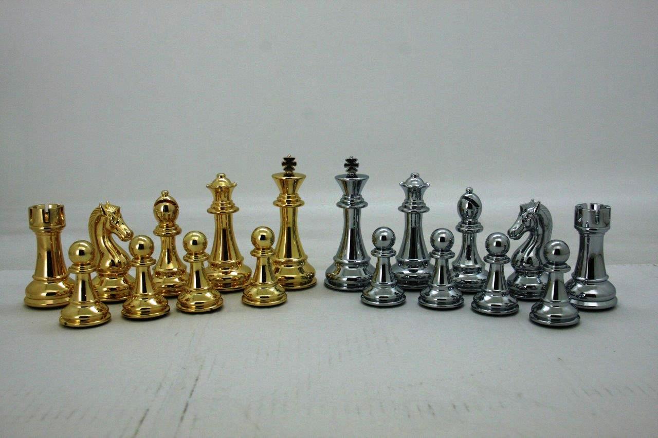 Dal Rossi Italy Gold / Silver Chess Pieces on Carbon Fibre Finish Chess Board 50cm