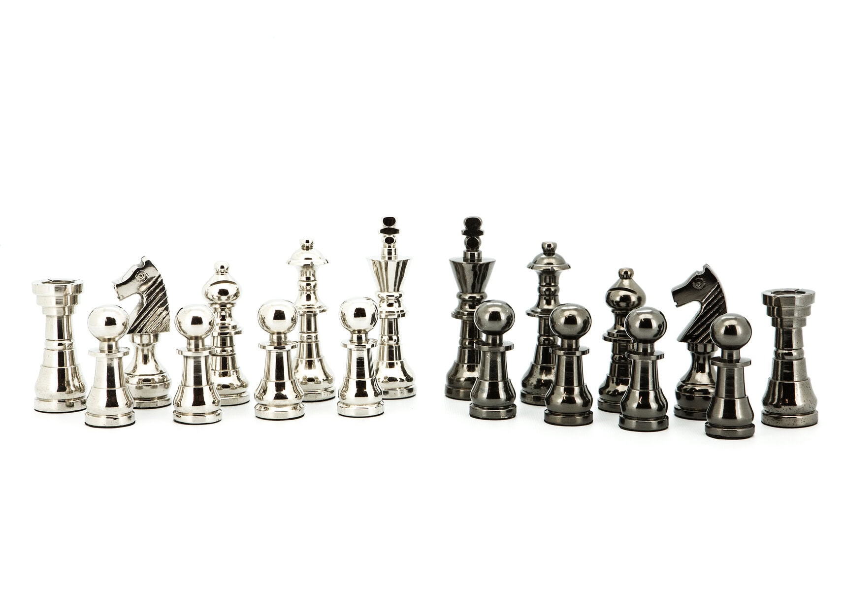 Dal Rossi Italy Chess Set Carbon Fibre Shinny Finish 20″ With Compartments, With Metal Dark Titanium and Silver chessmen115mm