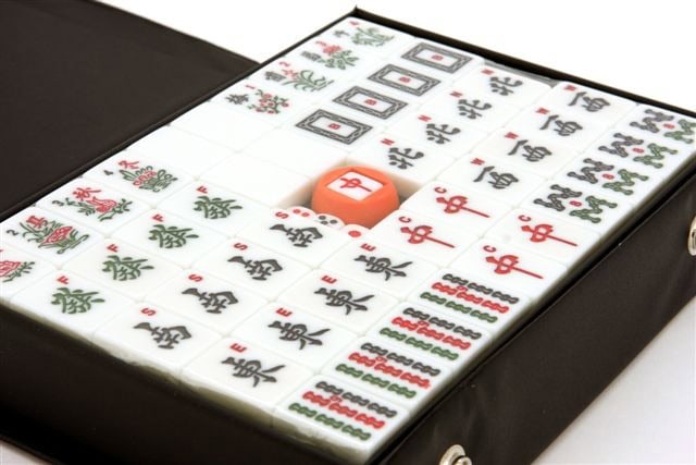 Mahjong, black vinyl case, 28cm
