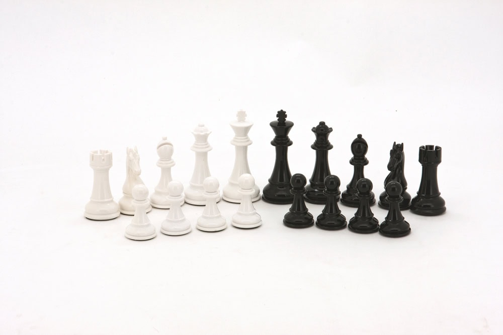 Dal Rossi Italy Black and White Weight pieces110mm Chessmen on a Walnut Inlaid Chess Box with Compartments 20"